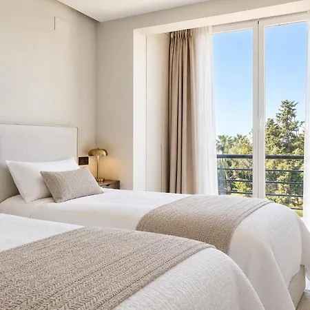 Luxury Penthouse With Private Terrace And Sea Views Appartamento *